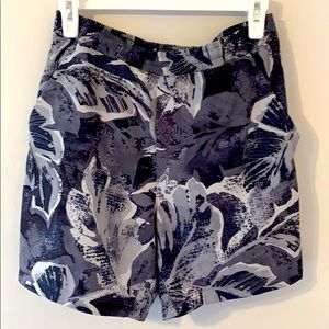 Lululemon Pacebreaker 7” Lined Floral Purple Short